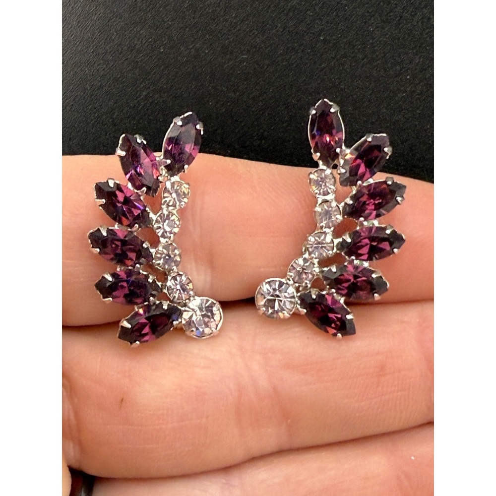 Vintage Rhinestone Clip On Earrings Silver Tone Signed B. David‎ Purple